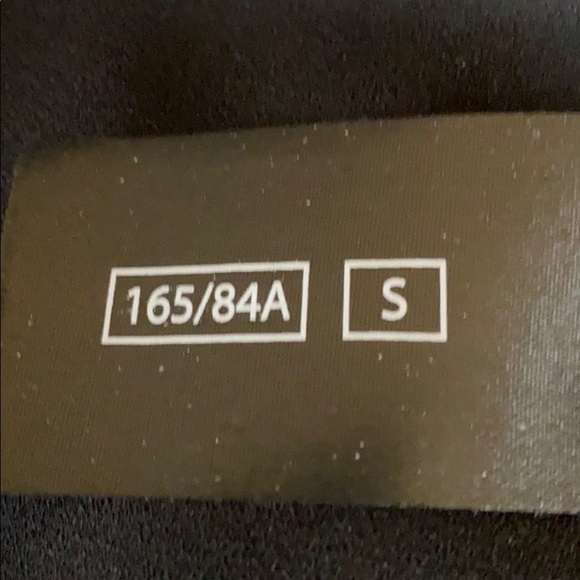 C/MEO COLLECTIVE deep V-neck long sleeve blouse - Picture 6 of 8